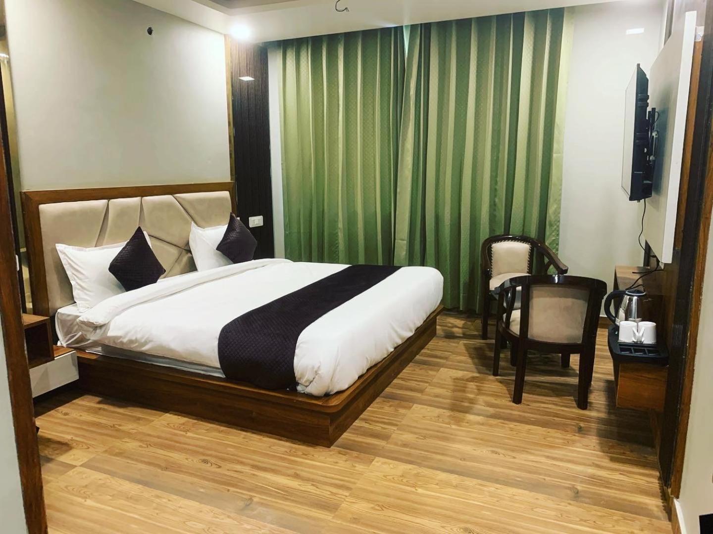 Hotel & Hostel Vimal Ganga Rishīkesh 외부 사진